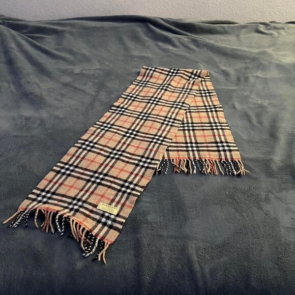 BURBERRY Beige nova check scarf 100% Authentic Lambswool very good condition - Picture 6 of 6
